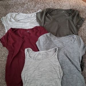 Medium maternity top lot